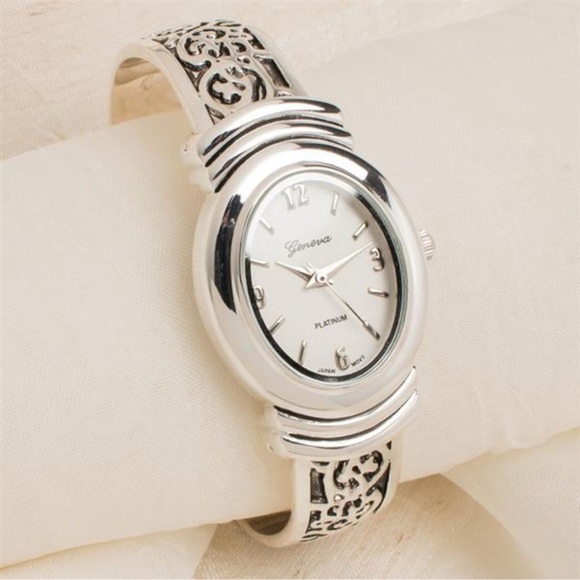 Scroll Design Cuff Watch New